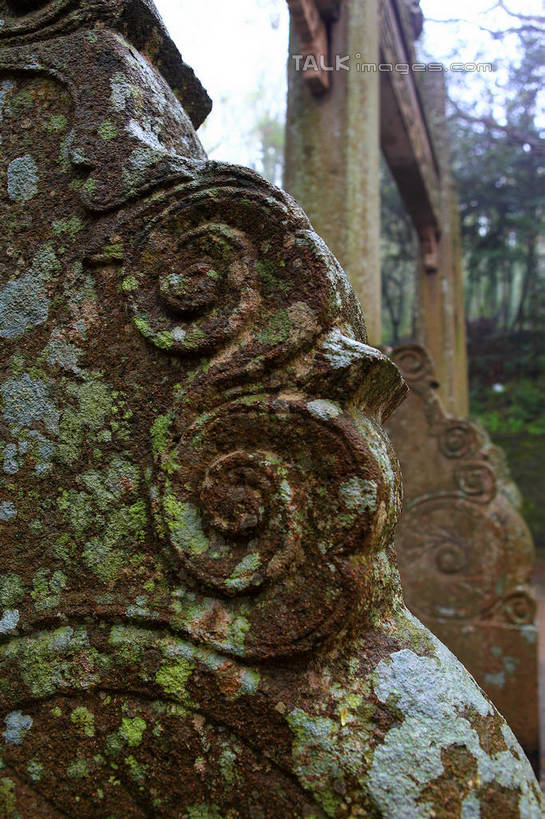 无人,寺庙,竖图,室外,白天,正面,旅游,度假,名胜古迹,楼梯,标志建筑,地标,建筑,中国,亚洲,节日,破旧,遗迹,陈旧,阶梯,墙,古迹,文化,文物,娱乐,建设,古建筑,浙江,墙壁,墙面,台阶,浙江省,天空,庙宇,天,祈祷,享受,休闲,健康,旅游胜地,放松,许愿,宗教,佛教,信仰,纪念,祈求,残破,古文明,东亚,普陀区,普济寺,中华人民共和国,华东地区,浙,舟山,舟山市,释教,平安,彩图,庙,寺,普济禅院,shwf1