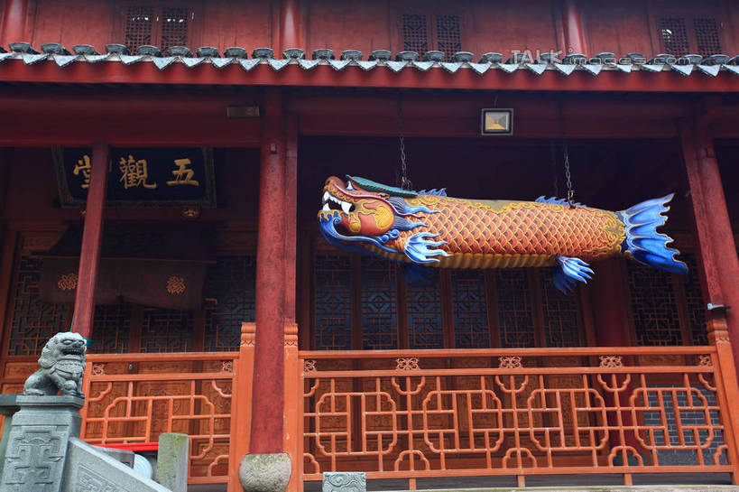 无人,寺庙,栏杆,横图,室外,白天,正面,旅游,度假,名胜古迹,标志建筑,地标,建筑,雕塑,中国,亚洲,节日,遗迹,艺术,装饰,雕刻,雕像,围栏,古迹,文化,文物,娱乐,建设,古建筑,浙江,护栏,浙江省,祈愿,工艺品,庙宇,祈祷,享受,休闲,健康,旅游胜地,放松,许愿,宗教,佛教,信仰,纪念,祈求,美术,信号,主题,报时,陈列,古文明,东亚,普陀区,普陀山,法雨寺,中华人民共和国,华东地区,浙,功能,美学,召集,舟山,舟山市,释教,鸣钟,平安,钟,彩图,庙,寺,海天佛国,shwf1