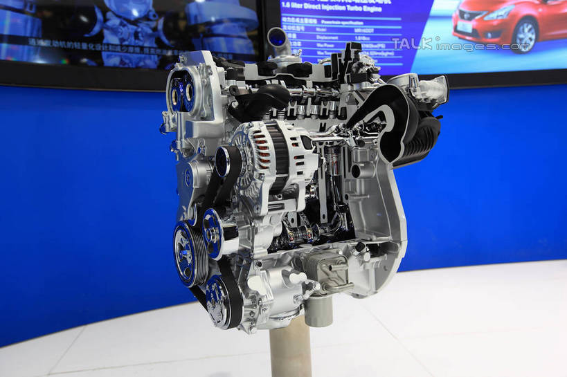 无人,横图,室内,特写,白天,正面,机器,显示器,静物,上海,中国,亚洲,阴影,光线,屏幕,影子,墙,灯光,显示屏,墙壁,墙面,发动机,机械,展示,展览,车展,申,输出设备,东亚,闵行区,上海市,上海车展,上海国际展览中心,中华人民共和国,沪,华东地区,彩图,虹桥经济技术开发区,汽车展览,上海虹桥经济技术开发区,汽车发动机,2013年上海第十五届国际汽车展,2013上海车展,上海国际汽车工业展览会,shwf1