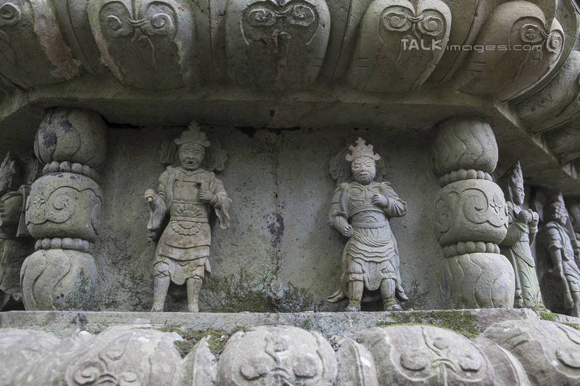 无人,寺庙,站,横图,室外,特写,白天,正面,民族服装,旅游,度假,名胜古迹,标志建筑,地标,建筑,静物,雕塑,中国,亚洲,节日,遗迹,艺术,装饰,雕刻,雕像,古迹,文化,文物,娱乐,建设,古建筑,浙江,石雕,浙江省,工艺品,庙宇,祈祷,站着,享受,休闲,健康,旅游胜地,放松,许愿,宗教,佛教,信仰,纪念,祈求,美术,主题,陈列,古文明,东亚,普陀区,普陀山,法雨禅寺,法雨寺,中华人民共和国,华东地区,浙,功能,美学,舟山,舟山市,释教,平安,站立,彩图,全身,传统服装,民俗服,庙,寺,海天佛国,shwf1