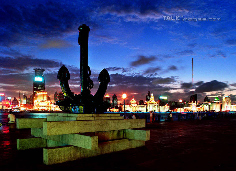 无人,高楼大厦,横图,室外,白天,正面,度假,美景,日落,城市风光,标志建筑,城市,大厦,地标,建筑,路灯,摩天大楼,照明,雕塑,上海,中国,亚洲,阴影,艺术,装饰,光线,雕刻,雕像,影子,景观,晚霞,霞光,落日,灯光,娱乐,建设,浦东,灯,黄昏,工艺品,享受,休闲,景色,彩霞,放松,纪念,照亮,美术,申,照明设备,主题,陈列,陆家嘴,浦东新区,东亚,滨江大道,上海市,中华人民共和国,沪,华东地区,功能,美学,夕照,薄暮,夕阳,彩图,傍晚,大楼,高层建筑,高楼,摩天楼,斜阳,shyj1