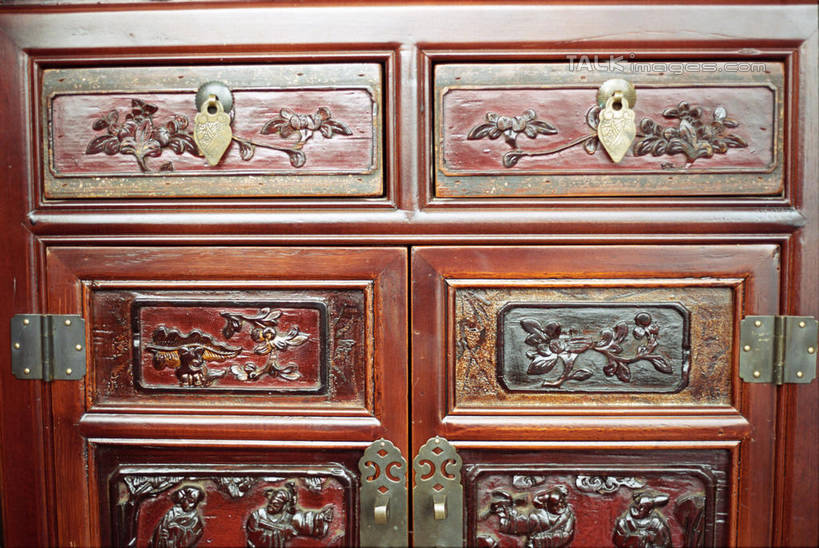 无人,横图,室内,特写,白天,正面,绘画,柜子,静物,雕塑,阴影,艺术,装饰,反射,木制,雕刻,雕像,浮雕,影子,储物柜,文化,木制品,工艺品,古董,纪念,美术,储存,主题,陈列,功能,美学,储备,蕴藏,贮备,画画,彩图,贮存,shylt1