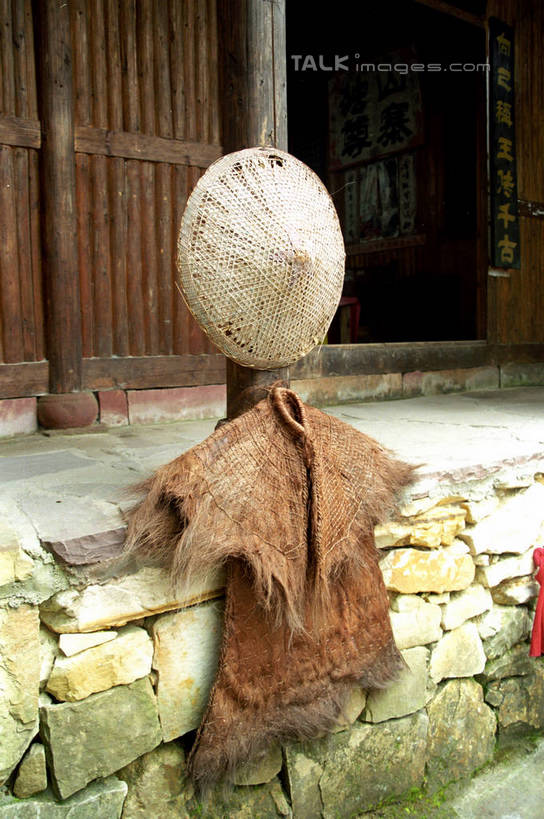 无人,家,木屋,竖图,室外,白天,正面,旅游,度假,美景,帽子,张家界,中国,亚洲,景观,娱乐,住宅,斗笠,自然,享受,休闲,遮阳,景色,放松,自然风光,东亚,湖南,湖南省,中华人民共和国,华中地区,湘,张家界市,笠帽,彩图,茅舍,茅屋,棚屋,小木屋,小屋,编结帽,箬笠,蔽雨,shzwj1