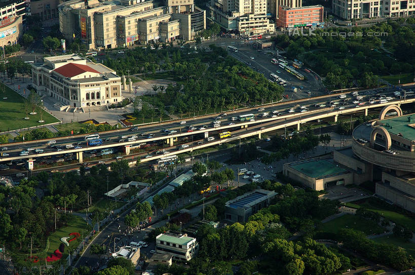 无人,高楼大厦,横图,俯视,航拍,室外,白天,度假,美景,植物,城市风光,城市,大厦,道路,建筑,路,摩天大楼,公路,上海,中国,亚洲,阴影,光线,影子,景观,高架,交通,娱乐,树,树木,蓝色,绿色,蓝天,天空,阳光,自然,人民广场,天,享受,休闲,景色,放松,上海博物馆,生长,晴朗,成长,虹桥机场,申,鸟瞰,高架桥,黄浦区,东亚,上海市,高架道路,跨线桥,万里无云,中华人民共和国,沪,华东地区,虹桥路,上海虹桥国际机场,上海人民广场,晴空,晴空万里,彩图,高角度拍摄,大楼,高层建筑,高楼,摩天楼,上海延安高架路,shzxz1