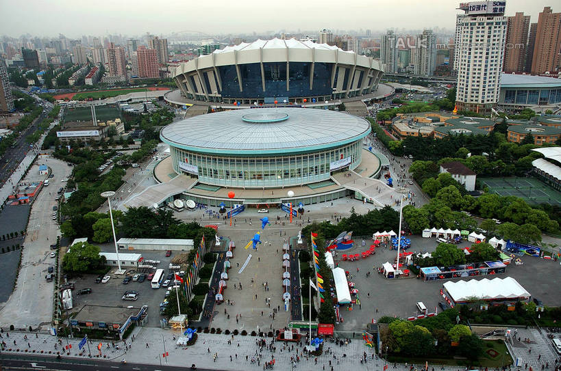 无人,体育馆,高楼大厦,运动场,横图,俯视,航拍,室外,白天,度假,草地,草坪,美景,植物,城市风光,标志建筑,城市,大厦,道路,地标,建筑,路,摩天大楼,公路,汽车,上海,中国,亚洲,景观,建筑群,交通,娱乐,建设,体育场,车,草,树,树木,绿色,自然,交通工具,轿车,享受,休闲,景色,放松,生长,成长,申,鸟瞰,载具,东亚,上海体育馆,徐汇区,上海大舞台,上海市,中华人民共和国,沪,华东地区,运动馆,马路,彩图,高角度拍摄,大楼,高层建筑,高楼,摩天楼,万人体育馆,shzxz1