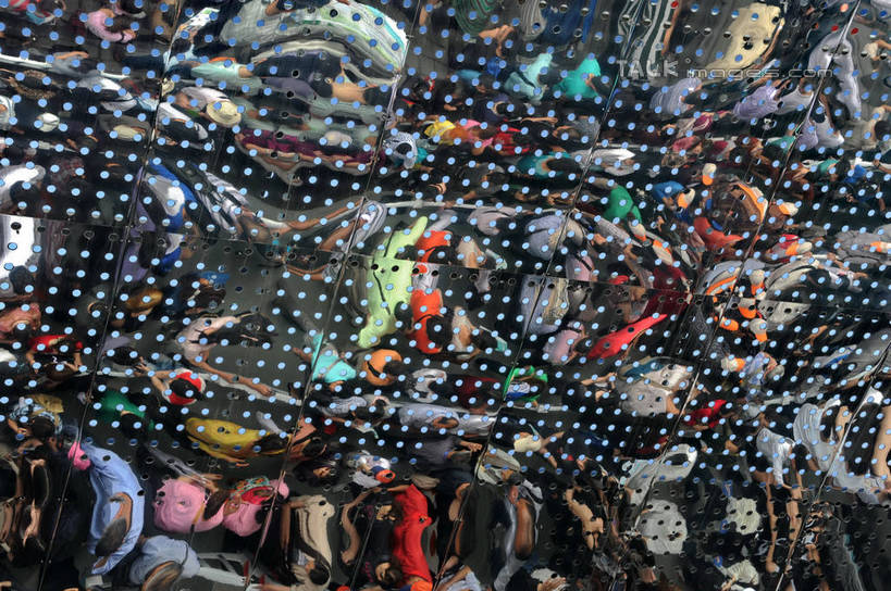 东方人,站,横图,俯视,室外,白天,度假,美景,窗户,城市风光,城市,上海,中国,亚洲,行人,游客,游人,服装,景观,许多人,休闲装,黄种人,娱乐,路人,旅客,玻璃窗,衣服,站着,一群人,享受,休闲,休闲服,上海世博馆,世博馆,上海世博会,世博,世博会,景色,放松,服饰,展览,申,东亚,世博园,世界博览会,上海市,中华人民共和国,沪,华东地区,过客,展览会,男人,男性,年轻男性,年轻女性,女人,女性,亚洲人,站立,半身,彩图,高角度拍摄,万国博览会,博览会,shzxz1