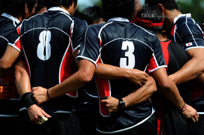 东方人,伙伴,朋友,运动员,站,抱,横图,室外,白天,运动服,友谊,合作,团队,植物,亚洲,阴影,服装,光线,标志,数字,文字,影子,字符,许多人,足球运动员,黄种人,鼓励,标识,树,树木,背面,衣服,绿色,阳光,自然,加油,站着,一群人,战略,打气,阿拉伯数字,服饰,生长,成长,抱着,搂着,衣着,穿着,鼓舞,联合,合谋,衣饰,配合,协作,男人,男性,年轻男性,亚洲人,体育运动员,运动选手,怀抱,搂,搂抱,相抱,拥抱,站立,半身,彩图,运动装,shzxz1