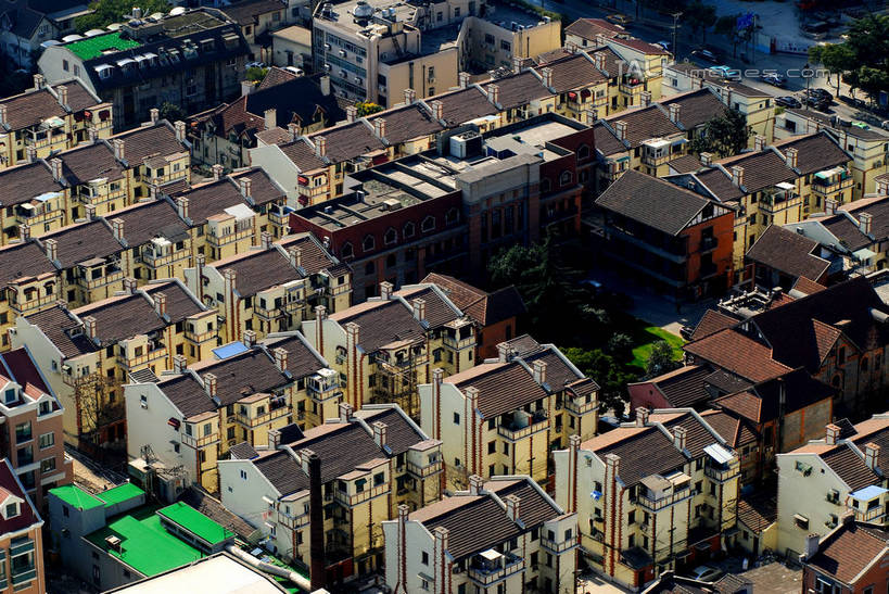 无人,家,横图,俯视,航拍,室外,白天,旅游,度假,美景,城市风光,标志建筑,城市,地标,建筑,上海,中国,亚洲,阴影,光线,瓦片,影子,房屋,屋顶,屋子,景观,公寓,顶棚,瓦,娱乐,建设,洋房,楼房,住宅,阳光,享受,休闲,景色,放松,建造,申,鸟瞰,东亚,屋瓦,静安区,上海市,华山路,大胜胡同,中华人民共和国,沪,华东地区,彩图,高角度拍摄,房子,shzxz1