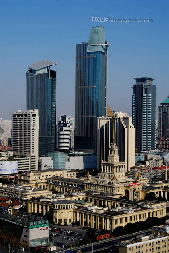 无人,家,高楼大厦,竖图,全景,俯视,航拍,室外,白天,度假,美景,天际线,城市风光,标志建筑,城市,大厦,地标,建筑,摩天大楼,上海,中国,亚洲,阴影,光线,影子,房屋,屋子,景观,公寓,娱乐,建设,洋房,楼房,住宅,蓝色,蓝天,天空,阳光,天,享受,休闲,景色,放松,晴朗,申,鸟瞰,上海展览中心,东亚,静安区,上海市,万里无云,中华人民共和国,沪,华东地区,晴空,晴空万里,彩图,高角度拍摄,房子,大楼,高层建筑,高楼,摩天楼,shzxz1