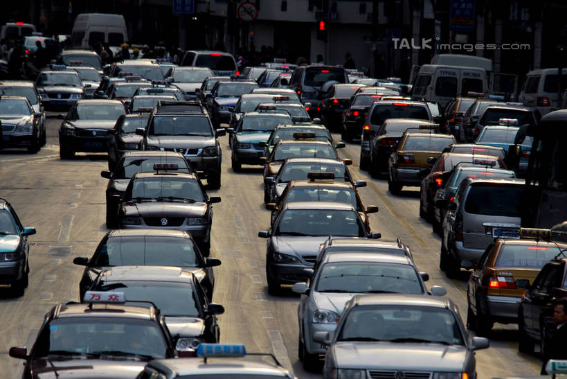 无人,横图,俯视,室外,白天,度假,安全,美景,城市风光,城市,道路,路,公路,汽车,上海,中国,亚洲,阴影,光线,影子,景观,红绿灯,信号灯,交通,拥堵,拥挤,娱乐,车,阳光,交通工具,轿车,南京路,享受,休闲,景色,放松,警示,南京路步行街,堵车,塞车,申,提示,载具,流通,黄浦区,东亚,上海市,交通信号灯,行人信号灯,中华人民共和国,沪,华东地区,马路,彩图,高角度拍摄,shzxz1