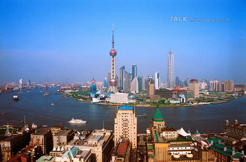 无人,家,高楼大厦,横图,全景,俯视,航拍,室外,白天,度假,河流,美景,水,天际线,植物,城市风光,标志建筑,城市,大厦,地标,建筑,摩天大楼,上海,中国,亚洲,阴影,光线,影子,房屋,屋子,河水,景观,水流,云,云朵,公寓,云彩,娱乐,建设,东方明珠,黄浦江,金茂大厦,浦东,洋房,楼房,住宅,树,树木,蓝色,绿色,白云,蓝天,天空,阳光,自然,外滩,天,享受,休闲,景色,放松,环球金融中心,生长,晴朗,成长,申,鸟瞰,电视塔,柏悦酒店,国际贸易金融中心,合生国际大厦,花旗集团大厦,金融中心,陆家嘴,陆家嘴金融中心,浦东新区,上海环球金融中心,香格里拉酒店,震旦国际大楼,东亚,东方明珠电视塔,滨江大道,上海国际会议中心,上海国际新闻中心,上海市,中华人民共和国,沪,华东地区,晴空,彩图,高角度拍摄,房子,大楼,高层建筑,高楼,摩天楼,黄埔滩,上海外滩,外黄埔滩,春申江,shzxz1