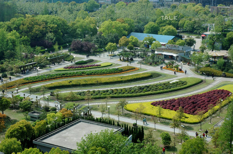 无人,公园,横图,俯视,航拍,室外,白天,旅游,度假,草地,草坪,湖,湖泊,花海,花圃,美景,树林,水,植物,叶子,上海,中国,亚洲,阴影,盛开,光线,影子,湖面,景观,水流,水面,花蕾,娱乐,草,花,花瓣,花朵,花卉,鲜花,树,树木,绿色,阳光,自然,湖水,花丛,花束,花田,人工湖,花苞,花蕊,享受,休闲,景色,放松,生长,成长,申,鸟瞰,自然风光,人民公园,东亚,静安区,上海市,中华人民共和国,沪,华东地区,彩图,高角度拍摄,城市绿肺,shzxz1