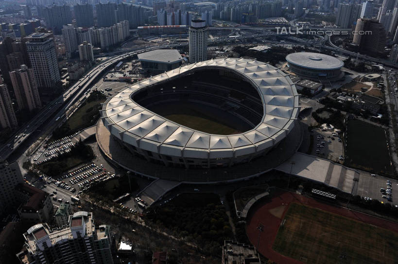 无人,家,高楼大厦,横图,全景,俯视,航拍,室外,白天,度假,美景,天际线,植物,城市风光,标志建筑,城市,大桥,大厦,道路,地标,建筑,路,摩天大楼,桥梁,公路,汽车,上海,中国,亚洲,阴影,光线,影子,房屋,屋子,景观,高架,公寓,桥,交通,娱乐,建设,洋房,楼房,住宅,车,树,树木,绿色,阳光,自然,交通工具,轿车,享受,休闲,景色,放松,生长,成长,申,鸟瞰,载具,高架桥,东亚,上海体育馆,徐汇区,上海大舞台,上海市,高架道路,跨线桥,中华人民共和国,沪,华东地区,马路,彩图,高角度拍摄,房子,大楼,高层建筑,高楼,摩天楼,万人体育馆,shzxz1