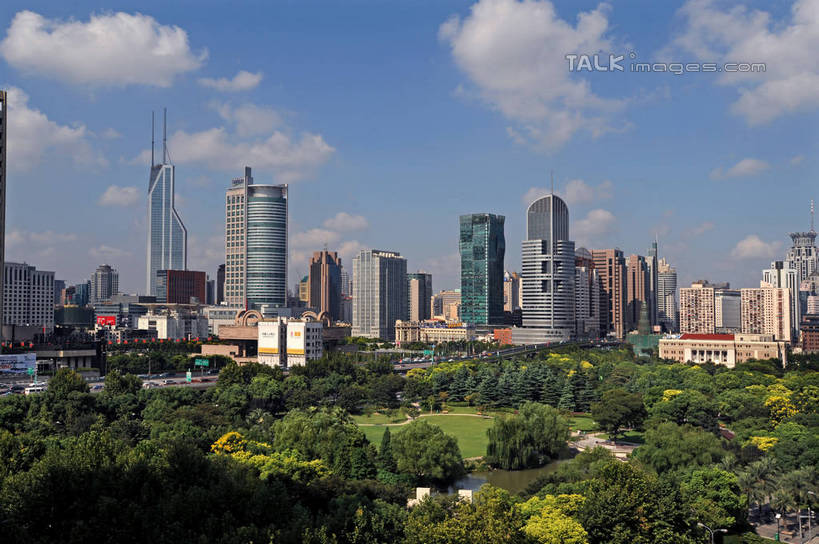 无人,家,高楼大厦,横图,室外,白天,正面,度假,草地,草坪,美景,植物,城市风光,城市,大厦,建筑,摩天大楼,上海,中国,亚洲,阴影,光线,影子,房屋,屋子,景观,云,云朵,公寓,云彩,娱乐,建设,洋房,楼房,住宅,草,树,树木,蓝色,绿色,白云,蓝天,天空,阳光,自然,天,享受,休闲,景色,放松,生长,晴朗,成长,申,黄浦区,卢湾区,延中绿地,东亚,静安区,延安中路,上海市,中华人民共和国,沪,华东地区,晴空,彩图,房子,大楼,高层建筑,高楼,摩天楼,shzxz1