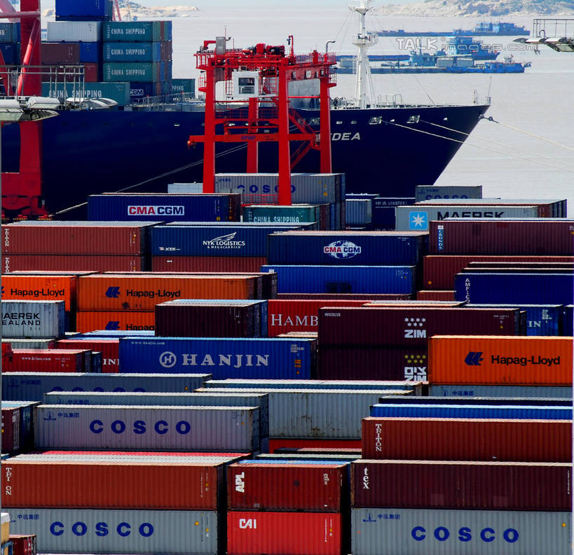 无人,码头,横图,室外,白天,正面,旅游,度假,海浪,海洋,美景,标志建筑,地标,港口,建筑,轮船,船,中国,亚洲,阴影,光线,影子,景观,浪花,集装箱,娱乐,货柜,建设,浙江,浙江省,阳光,自然,海水,箱子,交通工具,享受,休闲,旅游胜地,景色,放松,运输,自然风光,载具,海景,东亚,物流,洋山港,洋山深水港,中华人民共和国,华东地区,浙,舟山,舟山市,集装箱码头,大海,风浪,海,海水的波动,近岸浪,涌浪,彩图,摆渡口,埠头,渡口,渡头,港湾,海港,货运码头,口岸,商港,深水港,崎岖列岛,嵊泗县,洋山镇,shzxz1