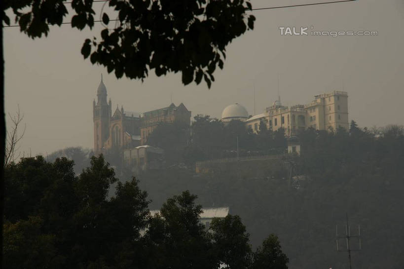 无人,公园,天文台,教堂,横图,室外,白天,正面,旅游,度假,实验,森林,树林,雪,植物,大雪,标志建筑,地标,建筑,上海,中国,亚洲,节日,研究,科学,积雪,雪景,冬季,冬天,文化,娱乐,建设,树,树木,绿色,天空,自然,天,祈祷,享受,休闲,健康,旅游胜地,放松,寒冷,许愿,宗教,信仰,生长,成长,纪念,祈求,申,科研,国家公园,天文,检验,信念,东亚,佘山,松江区,上海市,中华人民共和国,沪,华东地区,佘山天文台,佘山天主教堂,严寒,观测,观象台,山岳台,平安,彩图,大教堂,礼拜堂,上海佘山天主教堂,佘山国家森林公园,佘山圣母大殿,佘山圣母大教堂,远东圣母大殿,shzyn1