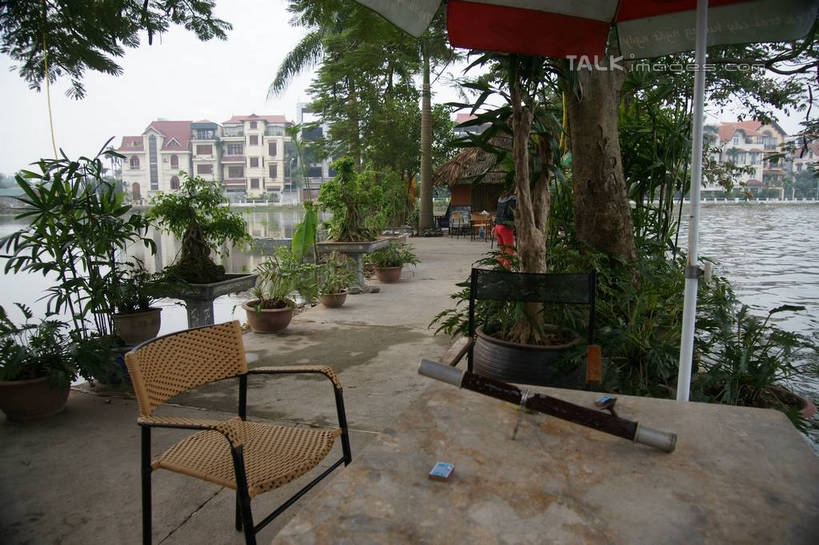 无人,家,横图,室外,白天,正面,度假,美景,植物,城市风光,城市,道路,路,椅子,越南,亚洲,房屋,木椅,屋子,景观,公寓,小路,交通,首都,娱乐,洋房,楼房,住宅,树,树木,绿色,天空,自然,天,享受,休闲,景色,放松,东南亚,生长,成长,河内,越南社会主义共和国,百花春城,彩图,房子,shzyn1