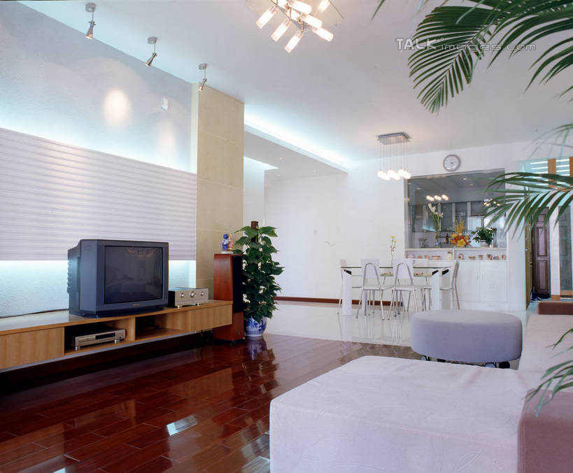 无人,家,客厅,横图,室内,白天,正面,植物,别墅,地板,柜子,家具,天花板,装修,建筑,电视,照明,欧式,阴影,装饰,光线,盆栽,影子,房屋,墙,屋子,公寓,灯光,盆景,地面,豪华,建设,现代,装潢,洋房,楼房,顶灯,木地板,墙壁,墙面,住宅,灯,绿色,白色,自然,灯具,电视柜,室内装潢,生长,成长,样板房,明亮,照亮,起居室,舒适,家居装潢,照明设备,储存,彩电,房屋设计,地中海风格,古典风格,简约风格,室内设计,宽敞,样板房装潢,彩色电视机,显像管屏,显像管屏幕,客堂,储备,蕴藏,贮备,设计,电视机,彩图,房子,视听柜,贮存,szzm1