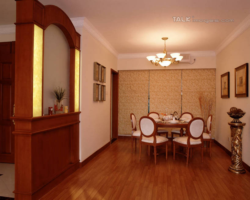 无人,家,横图,室内,白天,正面,时尚,绘画,植物,别墅,餐桌,地板,家具,天花板,装修,桌子,建筑,椅子,照明,欧式,阴影,艺术,装饰,光线,盆栽,影子,饭厅,房屋,墙,屋子,公寓,灯光,盆景,水晶,地面,古典,豪华,文化,建设,现代,装潢,洋房,楼房,吊灯,木地板,水晶灯,墙壁,墙面,住宅,灯,绿色,自然,工艺品,灯具,室内装潢,品味,生长,成长,餐台,华丽,样板房,明亮,照亮,美术,高雅,舒适,家居装潢,照明设备,高贵,挂画,水晶吊灯,房屋设计,地中海风格,古典风格,简约风格,室内设计,宽敞,样板房装潢,美学,水晶制品,富丽,华美,设计,装饰画,彩图,房子,水晶石,szzm1