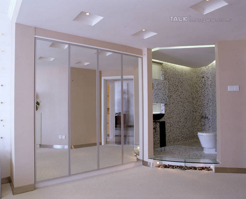 无人,家,横图,室内,白天,正面,别墅,家具,镜子,生活用品,天花板,卫生间,洗手间,浴室,装修,建筑,照明,欧式,装饰,房屋,马桶,墙,屋子,公寓,走道,走廊,过道,灯光,豪华,建设,现代,装潢,洋房,楼房,顶灯,墙壁,墙面,住宅,灯,白色,灯具,室内装潢,座便器,样板房,明亮,照亮,镜像,舒适,家居装潢,镜面,照明设备,房屋设计,卫浴,地中海风格,古典风格,简约风格,室内设计,宽敞,样板房装潢,子孙桶,设计,厕所,淋浴房,彩图,冲凉房,房子,沐浴间,沐浴室,szzm1