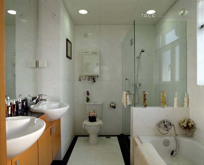 无人,家,横图,室内,白天,正面,绘画,别墅,家具,镜子,生活用品,天花板,卫生间,洗手间,浴室,装修,建筑,照明,欧式,阴影,艺术,装饰,光线,水槽,影子,房屋,马桶,墙,屋子,公寓,灯光,古典,豪华,文化,建设,现代,水斗,装潢,洋房,楼房,顶灯,墙壁,墙面,住宅,灯,白色,工艺品,灯具,室内装潢,浴缸,品味,座便器,样板房,明亮,照亮,美术,镜像,高雅,舒适,家居装潢,镜面,照明设备,挂画,房屋设计,卫浴,地中海风格,古典风格,简约风格,卫浴设备,室内设计,宽敞,样板房装潢,美学,子孙桶,水管装置,设计,厕所,淋浴房,装饰画,彩图,冲凉房,房子,沐浴间,沐浴室,szzm1