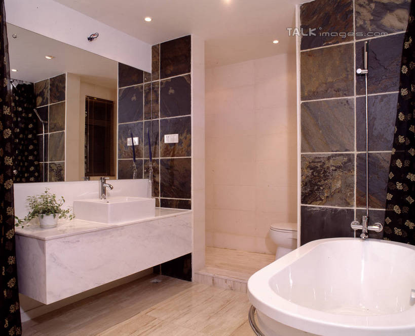 无人,家,横图,室内,白天,正面,建材,植物,别墅,家具,镜子,天花板,卫生间,洗手间,浴室,装修,建筑,照明,欧式,阴影,装饰,光线,材料,瓷砖,盆栽,水槽,水龙头,影子,房屋,墙,屋子,公寓,灯光,盆景,豪华,建设,现代,水斗,装潢,洋房,楼房,顶灯,开关,墙砖,墙壁,墙面,住宅,灯,绿色,自然,灯具,室内装潢,浴缸,打开,建造,生长,成长,样板房,明亮,照亮,阀门,镜像,舒适,家居装潢,开启,镜面,照明设备,房屋设计,地中海风格,古典风格,简约风格,卫浴设备,室内设计,宽敞,样板房装潢,水咀,水管装置,设计,厕所,淋浴房,彩图,冲凉房,房子,沐浴间,沐浴室,墙面砖,szzm1