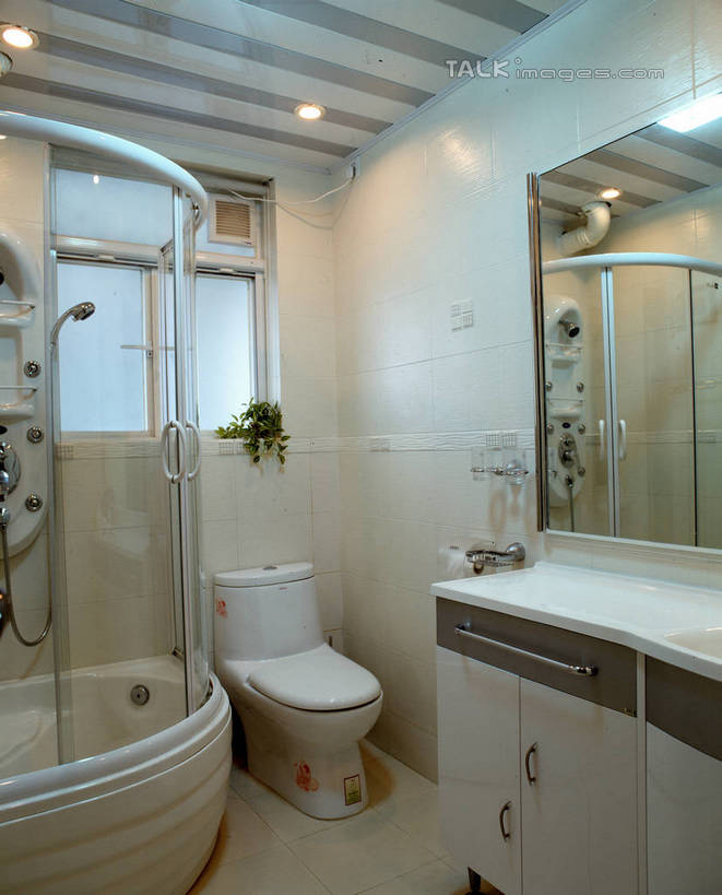 无人,家,竖图,室内,白天,正面,化妆,美容,植物,别墅,家具,镜子,生活用品,天花板,卫生间,洗手间,浴室,装修,建筑,照明,欧式,阴影,装饰,反射,光线,盆栽,影子,房屋,马桶,墙,屋子,公寓,灯光,盆景,豪华,建设,现代,装潢,洋房,楼房,顶灯,墙壁,墙面,住宅,灯,花洒,莲蓬头,绿色,自然,化妆镜,灯具,室内装潢,座便器,生长,成长,样板房,明亮,照亮,镜像,舒适,家居装潢,镜面,照明设备,房屋设计,卫浴,地中海风格,古典风格,简约风格,室内设计,宽敞,喷雾头,样板房装潢,光学,子孙桶,设计,厕所,淋浴房,彩图,冲凉房,房子,沐浴间,沐浴室,szzm1