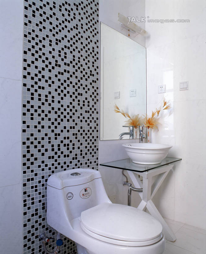 无人,家,竖图,室内,白天,正面,化妆,美容,植物,别墅,家具,镜子,生活用品,卫生间,洗手间,浴室,装修,建筑,欧式,阴影,装饰,盛开,反射,纹路,盆栽,纹理,影子,房屋,马桶,墙,屋子,公寓,盆景,豪华,花蕾,建设,现代,装潢,洋房,楼房,墙壁,墙面,住宅,花,花瓣,花朵,鲜花,绿色,白色,自然,化妆镜,室内装潢,花苞,花蕊,座便器,生长,成长,华丽,修饰,样板房,明亮,点缀,镜像,舒适,家居装潢,镜面,房屋设计,卫浴,地中海风格,古典风格,简约风格,室内设计,宽敞,肌理,样板房装潢,光学,衬托,美观,雅致,雅观,子孙桶,设计,厕所,淋浴房,彩图,冲凉房,房子,沐浴间,沐浴室,szzm1