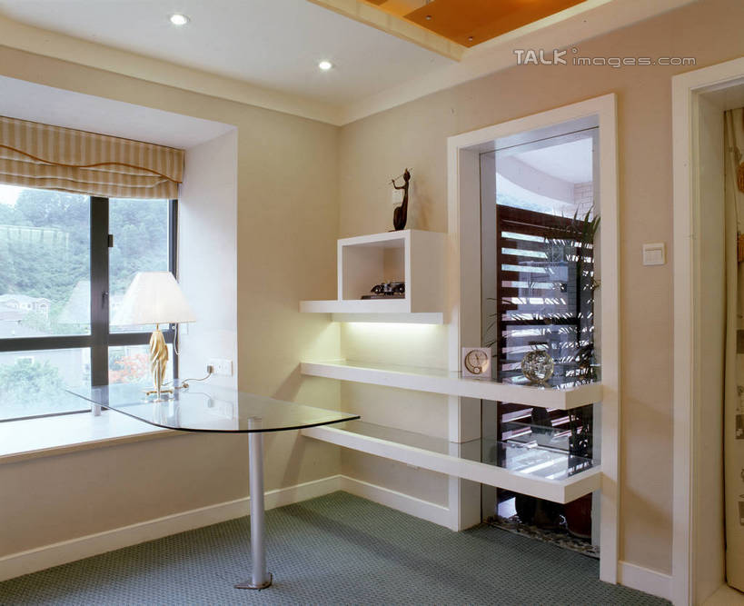 无人,家,横图,室内,白天,正面,别墅,窗户,家具,书房,天花板,装修,桌子,建筑,照明,欧式,阴影,装饰,光线,影子,房屋,墙,屋子,公寓,灯光,豪华,建设,现代,书桌,装潢,洋房,楼房,顶灯,玻璃窗,墙壁,墙面,住宅,灯,课桌,灯具,室内装潢,样板房,明亮,照亮,舒适,家居装潢,照明设备,房屋设计,地中海风格,古典风格,简约风格,室内设计,宽敞,样板房装潢,设计,彩图,房子,szzm1