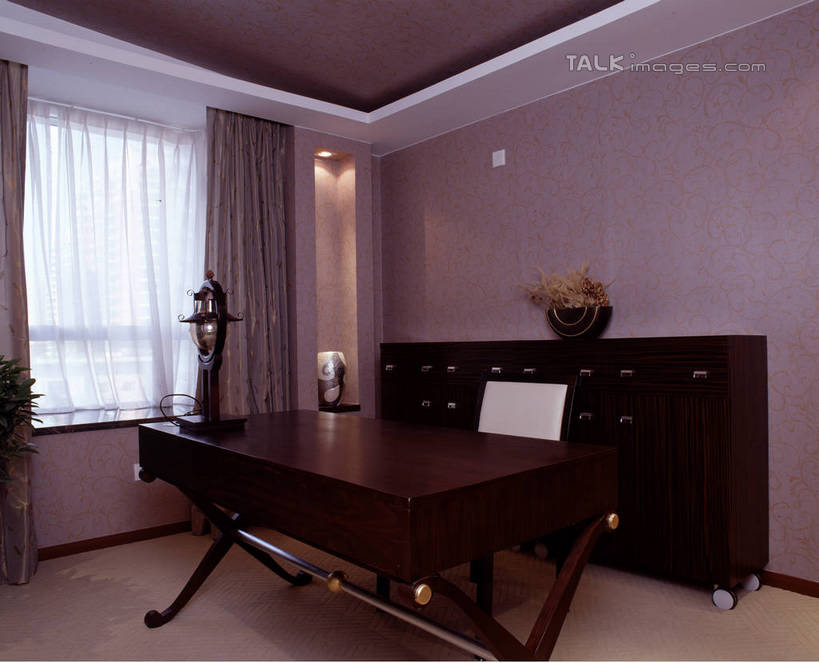 无人,家,横图,室内,白天,正面,键盘,植物,别墅,窗户,窗帘,家具,书房,天花板,装修,桌子,建筑,照明,欧式,阴影,装饰,光线,盆栽,影子,房屋,钢琴,墙,屋子,公寓,灯光,乐器,盆景,豪华,建设,现代,书桌,装潢,洋房,楼房,顶灯,玻璃窗,墙壁,墙面,住宅,灯,绿色,自然,帘子,课桌,灯具,室内装潢,遮阳,生长,成长,华丽,修饰,样板房,明亮,照亮,点缀,舒适,键盘乐器,家居装潢,照明设备,房屋设计,地中海风格,古典风格,简约风格,室内设计,宽敞,样板房装潢,衬托,美观,雅致,雅观,设计,彩图,房子,szzm1