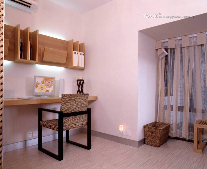 无人,家,横图,室内,白天,正面,电脑,显示器,鼠标,键盘,别墅,窗户,窗帘,家具,落地窗,书房,天花板,装修,桌子,建筑,椅子,照明,欧式,阴影,装饰,光线,网络,影子,房屋,墙,屋子,公寓,灯光,豪华,输入设备,通讯设备,建设,现代,书桌,装潢,洋房,楼房,顶灯,玻璃窗,墙壁,墙面,住宅,灯,白色,帘子,课桌,灯具,室内装潢,遮阳,台式电脑,华丽,修饰,样板房,明亮,照亮,点缀,舒适,家居装潢,照明设备,通信设备,房屋设计,地中海风格,古典风格,简约风格,室内设计,输出设备,宽敞,样板房装潢,衬托,美观,雅致,雅观,设计,彩图,房子,szzm1