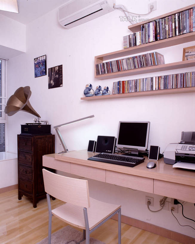 无人,家,竖图,室内,白天,正面,陶醉,快乐,电脑,显示器,鼠标,键盘,别墅,地板,柜子,家具,书房,台灯,装修,建筑,书籍,欧式,阴影,装饰,反射,网络,电器,影子,房屋,墙,屋子,公寓,地面,储物柜,豪华,音乐,音乐播放器,输入设备,通讯设备,建设,现代,装潢,洋房,楼房,木地板,墙壁,墙面,住宅,空调,白色,室内装潢,书柜,享受,台式电脑,书橱,样板房,明亮,调节,舒适,家电,家居装潢,家用电器,储存,通信设备,调整,房屋设计,地中海风格,古典风格,简约风格,室内设计,输出设备,宽敞,样板房装潢,留声机,储备,蕴藏,贮备,空气调节器,唱片机,设计,书,图书,彩图,房子,贮存,播放器,沉醉,szzm1