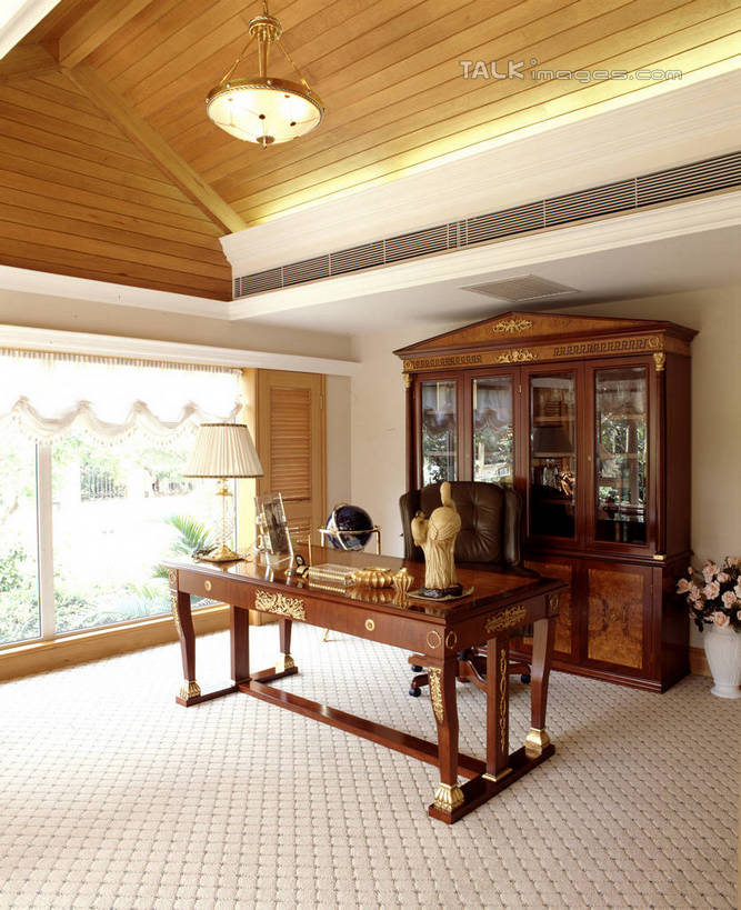 无人,家,竖图,室内,白天,正面,植物,窗户,柜子,家具,书房,天花板,装修,桌子,建筑,照明,阴影,装饰,光线,木制,盆栽,影子,房屋,墙,屋子,公寓,灯光,盆景,储物柜,古典,建设,书桌,装潢,洋房,楼房,顶灯,玻璃窗,墙壁,墙面,住宅,灯,绿色,自然,课桌,木制品,灯具,室内装潢,中式,生长,成长,样板房,明亮,照亮,舒适,家居装潢,照明设备,储存,房屋设计,室内设计,宽敞,样板房装潢,储备,蕴藏,贮备,设计,彩图,房子,贮存,szzm1