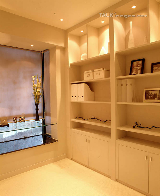 无人,家,竖图,室内,白天,正面,植物,别墅,家具,书房,天花板,装修,建筑,相框,照明,欧式,阴影,装饰,光线,边框,盆栽,影子,房屋,墙,屋子,公寓,灯光,盆景,豪华,建设,现代,装潢,洋房,楼房,顶灯,墙壁,墙面,住宅,灯,绿色,自然,灯具,室内装潢,生长,成长,样板房,明亮,照亮,舒适,家居装潢,照明设备,房屋设计,地中海风格,古典风格,简约风格,室内设计,宽敞,样板房装潢,设计,彩图,房子,szzm1