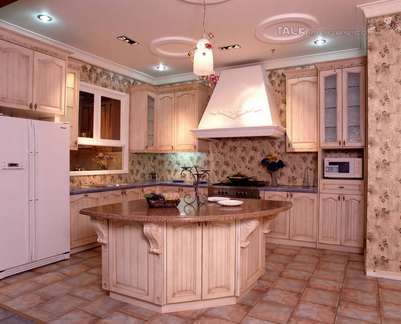 无人,家,横图,室内,白天,正面,烹饪,植物,别墅,厨房,窗户,柜子,家具,天花板,装修,桌面,桌子,建筑,厨具,照明,欧式,阴影,装饰,光线,电器,工具,盆栽,影子,百叶窗,冰箱,房屋,墙,屋子,公寓,灯光,盆景,储物柜,豪华,干净,建设,现代,装潢,洋房,楼房,顶灯,冷柜,墙壁,墙面,住宅,灯,绿色,自然,灯具,冷藏柜,室内装潢,生长,成长,油烟机,微波炉,样板房,明亮,照亮,卫生,舒适,家电,家居装潢,家用电器,吸油烟机,照明设备,储存,房屋设计,微波,地中海风格,古典风格,简约风格,炊具,室内设计,宽敞,烹饪用具,样板房装潢,储备,蕴藏,贮备,设计,烹调用具,烹调,彩图,房子,灶间,厨房料理台,贮存,小家电,料理台,szzm1