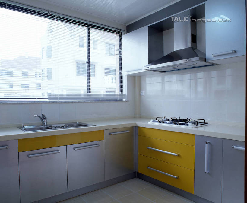 无人,家,横图,室内,白天,正面,别墅,厨房,窗户,柜子,家具,装修,桌面,桌子,建筑,厨具,欧式,阴影,装饰,反射,工具,水槽,水龙头,影子,房屋,屋子,公寓,储物柜,豪华,干净,建设,现代,水斗,装潢,洋房,楼房,开关,玻璃窗,住宅,室内装潢,打开,油烟机,灶具,样板房,明亮,阀门,卫生,舒适,家居装潢,吸油烟机,开启,储存,燃气灶,房屋设计,地中海风格,古典风格,简约风格,室内设计,宽敞,样板房装潢,水咀,燃气具,储备,蕴藏,贮备,设计,彩图,房子,灶间,厨房料理台,贮存,料理台,szzm1