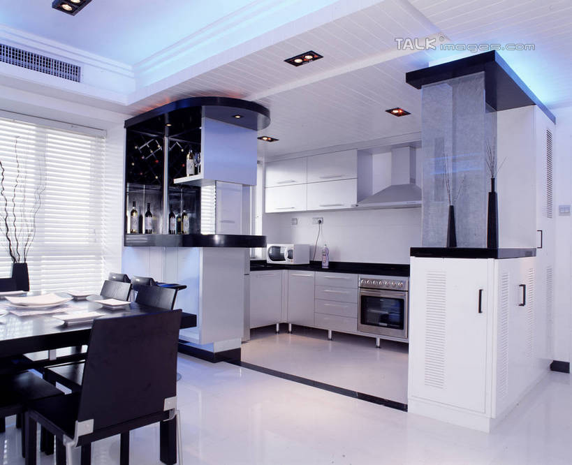 无人,家,横图,室内,白天,正面,别墅,餐桌,厨房,柜子,家具,天花板,装修,桌面,桌子,建筑,厨具,照明,欧式,阴影,装饰,光线,瓷砖,地砖,工具,影子,房屋,墙,屋子,公寓,灯光,地面,储物柜,豪华,干净,建设,现代,装潢,洋房,楼房,顶灯,墙壁,墙面,住宅,灯,灯具,室内装潢,餐台,油烟机,样板房,明亮,照亮,卫生,舒适,家居装潢,吸油烟机,照明设备,储存,房屋设计,地中海风格,古典风格,简约风格,室内设计,宽敞,样板房装潢,储备,蕴藏,贮备,设计,彩图,房子,灶间,厨房料理台,贮存,料理台,szzm1