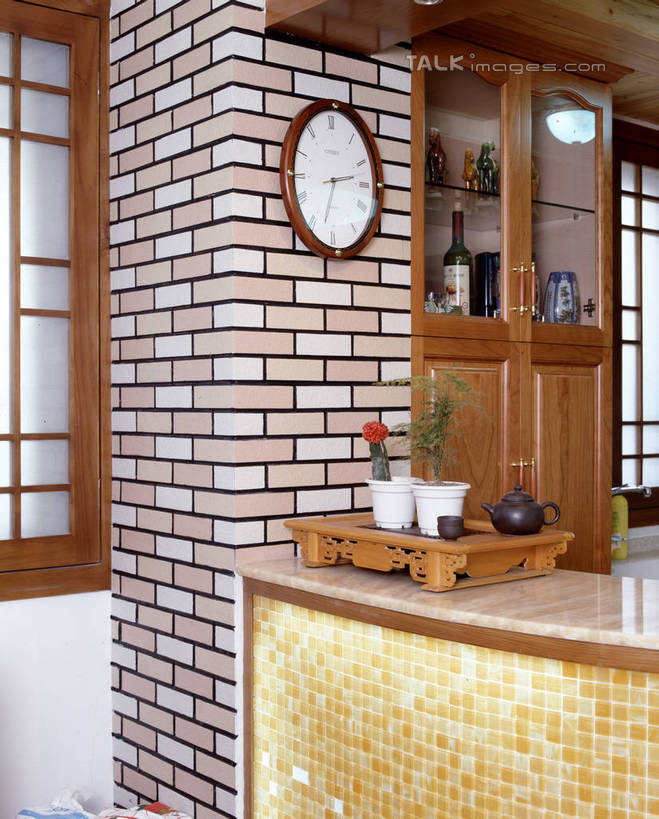 无人,家,竖图,室内,白天,正面,绘画,建材,植物,别墅,厨房,家具,装修,桌面,桌子,建筑,厨具,照明,欧式,阴影,艺术,装饰,光线,材料,工具,盆栽,影子,砖,砖块,房屋,墙,屋子,公寓,灯光,盆景,古典,豪华,文化,干净,建设,现代,装潢,洋房,楼房,顶灯,墙壁,墙面,住宅,灯,绿色,自然,工艺品,灯具,室内装潢,品味,砖头,建造,生长,成长,油烟机,样板房,明亮,照亮,美术,卫生,高雅,舒适,家居装潢,吸油烟机,照明设备,挂画,房屋设计,地中海风格,古典风格,简约风格,室内设计,宽敞,样板房装潢,美学,设计,装饰画,石料,彩图,房子,灶间,厨房料理台,砌墙砖,料理台,szzm1