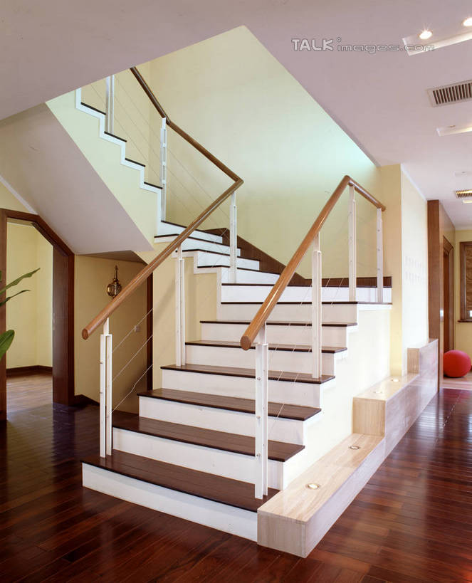 无人,家,栏杆,竖图,室内,白天,正面,别墅,地板,家具,楼梯,天花板,装修,建筑,欧式,阴影,装饰,光线,扶手,影子,房屋,阶梯,墙,屋子,公寓,走道,走廊,过道,灯光,地面,豪华,建设,现代,装潢,洋房,护栏,楼房,木地板,墙壁,墙面,台阶,住宅,室内装潢,样板房,明亮,舒适,家居装潢,房屋设计,地中海风格,古典风格,简约风格,室内设计,宽敞,样板房装潢,设计,彩图,房子,szzm1