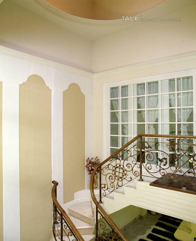 无人,家,栏杆,竖图,室内,白天,正面,植物,别墅,窗户,窗帘,家具,楼梯,天花板,装修,建筑,欧式,阴影,装饰,反射,扶手,盆栽,影子,房屋,阶梯,墙,屋子,公寓,盆景,豪华,建设,现代,装潢,洋房,护栏,楼房,玻璃窗,墙壁,墙面,台阶,住宅,绿色,白色,自然,帘子,室内装潢,遮阳,生长,成长,华丽,修饰,样板房,明亮,点缀,舒适,家居装潢,房屋设计,地中海风格,古典风格,简约风格,室内设计,宽敞,样板房装潢,衬托,美观,雅致,雅观,设计,彩图,房子,szzm1