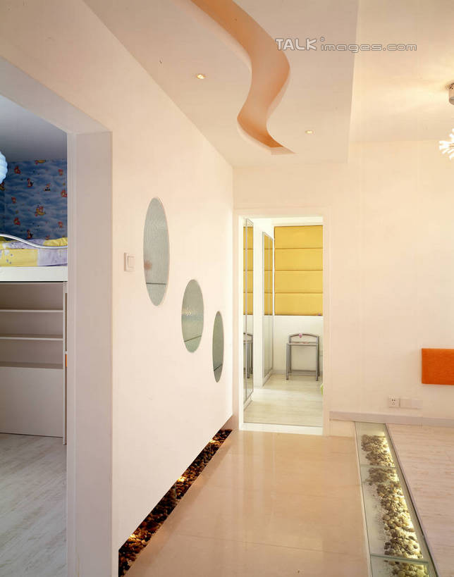 无人,家,客厅,竖图,室内,白天,正面,绘画,别墅,家具,楼梯,天花板,装修,建筑,欧式,阴影,艺术,装饰,反射,影子,房屋,阶梯,墙,屋子,公寓,古典,豪华,文化,建设,现代,装潢,洋房,楼房,墙壁,墙面,台阶,住宅,白色,工艺品,室内装潢,品味,样板房,明亮,美术,起居室,高雅,舒适,家居装潢,挂画,房屋设计,地中海风格,古典风格,简约风格,室内设计,宽敞,样板房装潢,美学,客堂,设计,装饰画,彩图,房子,szzm1