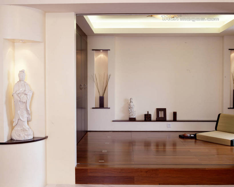 无人,家,客厅,横图,室内,白天,正面,植物,别墅,地板,家具,装修,建筑,椅子,相框,照明,雕塑,欧式,阴影,艺术,装饰,光线,边框,雕刻,雕像,盆栽,影子,房屋,墙,屋子,公寓,灯光,盆景,地面,豪华,建设,现代,装潢,洋房,楼房,顶灯,木地板,墙壁,墙面,住宅,灯,绿色,白色,自然,工艺品,灯具,室内装潢,生长,成长,纪念,样板房,明亮,照亮,美术,起居室,舒适,家居装潢,照明设备,主题,房屋设计,地中海风格,古典风格,简约风格,陈列,室内设计,宽敞,样板房装潢,功能,美学,客堂,设计,彩图,房子,szzm1