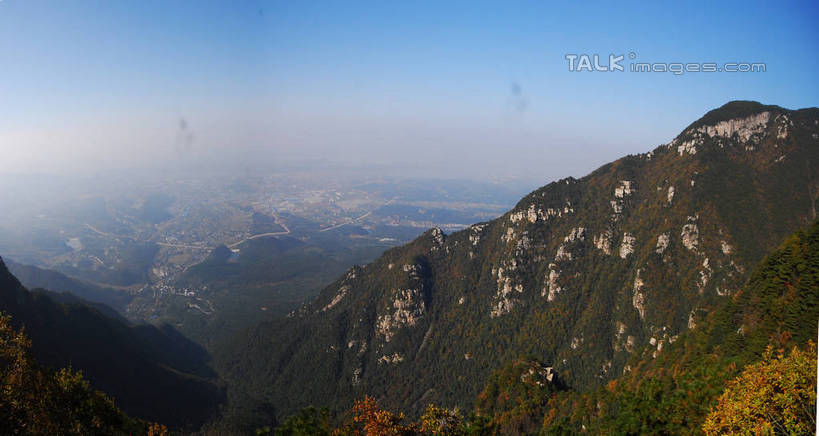 无人,横图,俯视,航拍,室外,白天,旅游,度假,美景,森林,山,山脉,树林,植物,城市,庐山,中国,亚洲,阴影,光线,影子,景观,山峰,山峦,娱乐,江西,树,树木,蓝色,绿色,蓝天,天空,阳光,自然,群山,天,享受,休闲,景色,放松,生长,晴朗,成长,鸟瞰,自然风光,东亚,九江,江西省,万里无云,中华人民共和国,华东地区,赣,九江市,庐山国家公园,晴空,晴空万里,彩图,高角度拍摄,yzdzj1