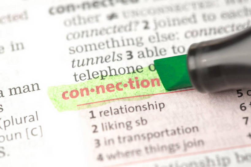 无人,横图,俯视,室内,特写,白天,静物,书籍,英文,笔,标志,工具,文字,字符,字母,办公用品,标识,文具,绿色,学习用品,摄影,影棚,英文字母,文具用品,荧光笔,字典,工具书,书,图书,彩图,高角度拍摄,影棚拍摄,拍摄