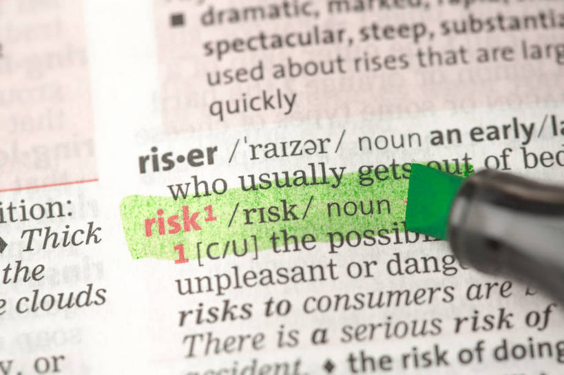 无人,横图,俯视,室内,特写,白天,静物,书籍,一本,朦胧,模糊,英文,笔,标志,工具,数字,文字,字符,字母,办公用品,标识,文具,绿色,学习用品,摄影,阿拉伯数字,影棚,英文字母,文具用品,荧光笔,一支,字典,工具书,书,图书,彩图,高角度拍摄,影棚拍摄,拍摄