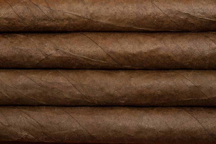 无人,横图,俯视,室内,特写,白天,静物,香烟,一排,整齐,褐色,排列,四个,享受,雪茄,烟,摄影,影棚,队列,淡定,从容,烟草,彩图,高角度拍摄,影棚拍摄,拍摄