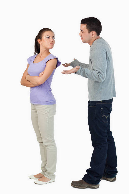 西方人,两个人,家庭,夫妻,站,双手交叉,竖图,室内,白天,白色背景,侧面,爱情,欧洲,欧洲人,服装,浪漫,扭头,注视,休闲装,衣服,观察,看,站着,转头,休闲,温暖,温馨,一家人,休闲服,恩爱,恋人,摄影,服饰,影棚,观看,争吵,和睦,察看,双手抱胸,吵架,关注,争执,男人,男性,年轻男性,年轻女性,女人,女性,白种人,年轻人,夫妇,情侣,站立,彩图,全身,影棚拍摄,拍摄,伴侣,融洽