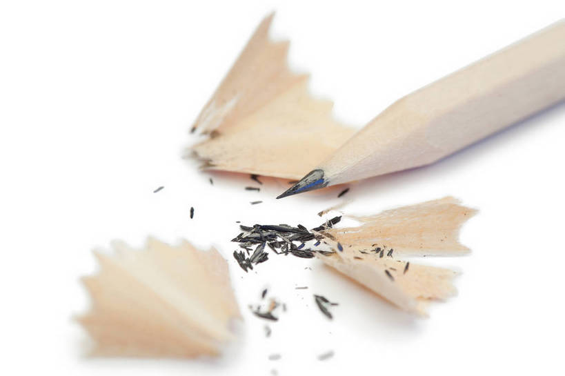 无人,横图,俯视,室内,特写,白天,白色背景,桌面,桌子,静物,阴影,反射,木制,笔,木屑,影子,办公用品,文具,白色,木制品,铅笔,学习用品,摄影,影棚,文具用品,一支,笔屑,碎屑,铅笔屑,彩图,高角度拍摄,影棚拍摄,拍摄