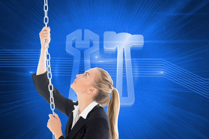 西方人,一个人,无人,商务人士,商务女性,站,举,横图,室内,白天,正面,数码,科技,欧洲,欧洲人,仅一个年轻女性,仅一个女性,仅一个人,敲打,握,阴影,蓝色背景,套装,光线,网络,锤子,工具,榔头,线条,光芒,高光,几何,计算机图形,合成,注视,看,托,站着,握着,扳手,铁环,锁链,链条,电脑合成图,数码合成图,五金,变形,紧固,束缚,合成图,关注,限制,矫正,商务装,塑形,工薪阶层,写实,具体,具象,牢固,扳头,约束,年轻女性,女人,女性,白种人,白领,上班族,举起,举手,举着,抬头,向上举,向上伸,向上托,仰头,站立,半身,彩图