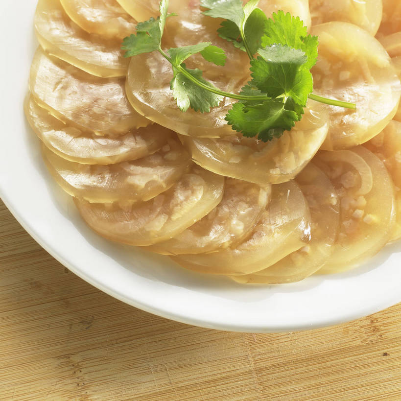 无人,方图,俯视,室内,特写,白天,烹饪,中餐,餐桌,桌子,蔬菜,餐具,一排,许多,新鲜,整齐,装饰,木制,碟子,盘,陶瓷,香菜,料理,食品,陶瓷制品,很多,菜肴,美食,食物,排列,一个,白色,盘子,木制品,碟,中式,佳肴,有机食品,绿色食品,单个,餐台,中华料理,堆,华丽,修饰,点缀,队列,胡菜,香荽,原荽,园荽,芫荽,衬托,美观,雅致,雅观,胡荽,莞荽,芫茜,芫蓿,莚葛草,莚荽菜,猪皮,彩图,高角度拍摄,皮冻,shjb1